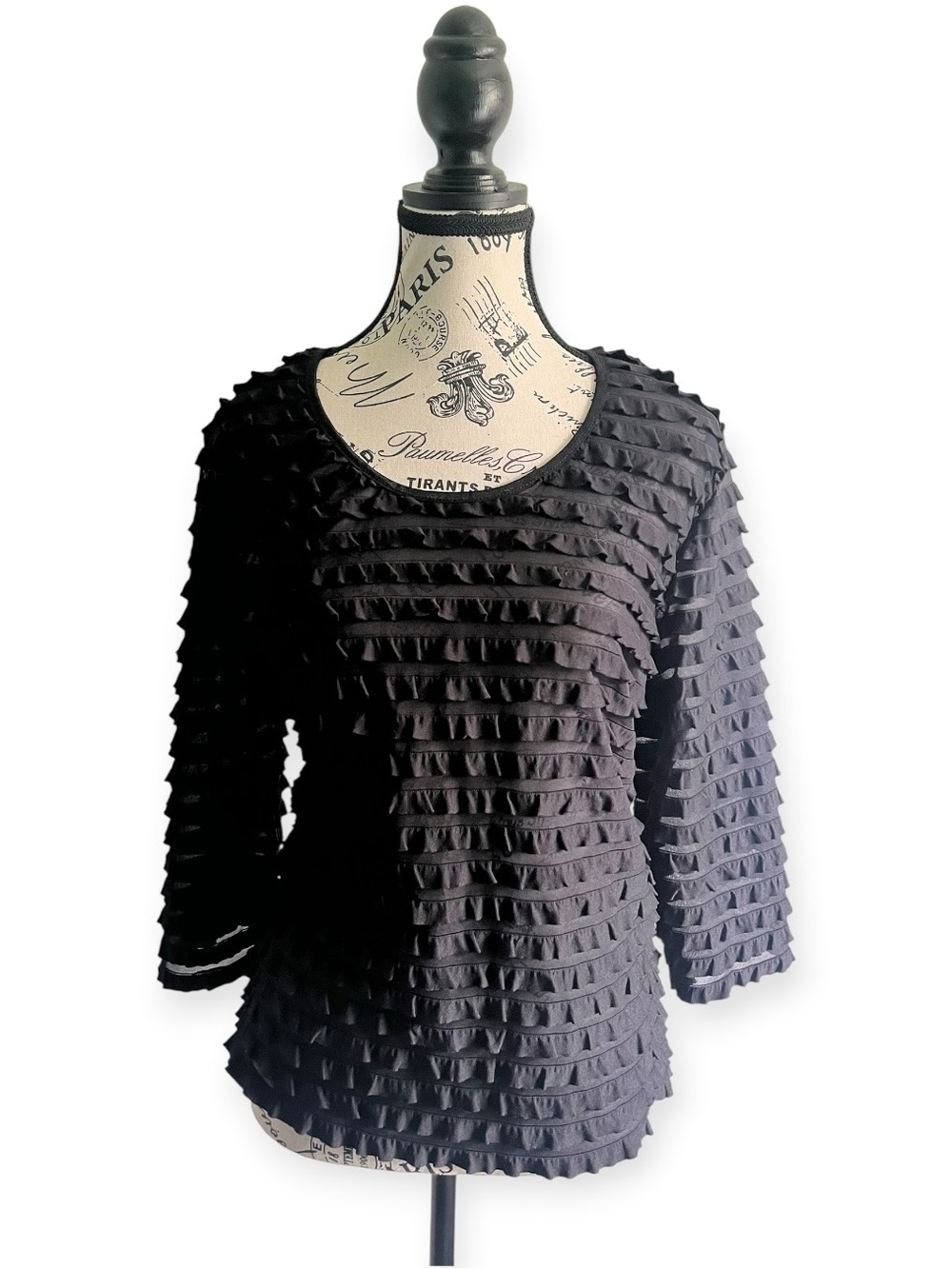 🇨🇦 VINTAGE LINDOR Black Textured Ruffles Mesh Stripe Semi Sheer 3/4 Sleeves